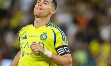 Ronaldo Ancam Tinggalkan Al‑Nassr di Tengah Drama