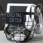 Digital Detox Dan Keseimbangan Kehidupan