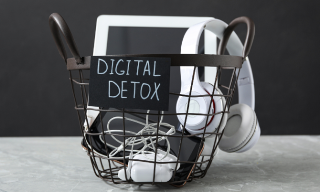 Digital Detox Dan Keseimbangan Kehidupan