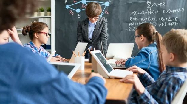 Peran Pendidikan Dalam Meningkatkan Kesadaran Informasi