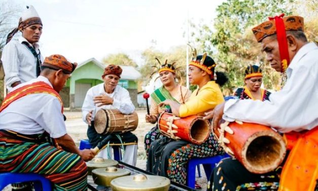 Ragam Kebiasaan Unik Di Berbagai Daerah Indonesia